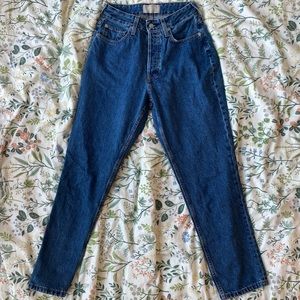 Everlane sz 27 The Curvy ’90s Cheeky Straight Jean medium blue wash 28.5” inseam